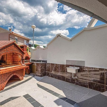 Stunning Apartment In Crikvenica With Wifi Exterior foto