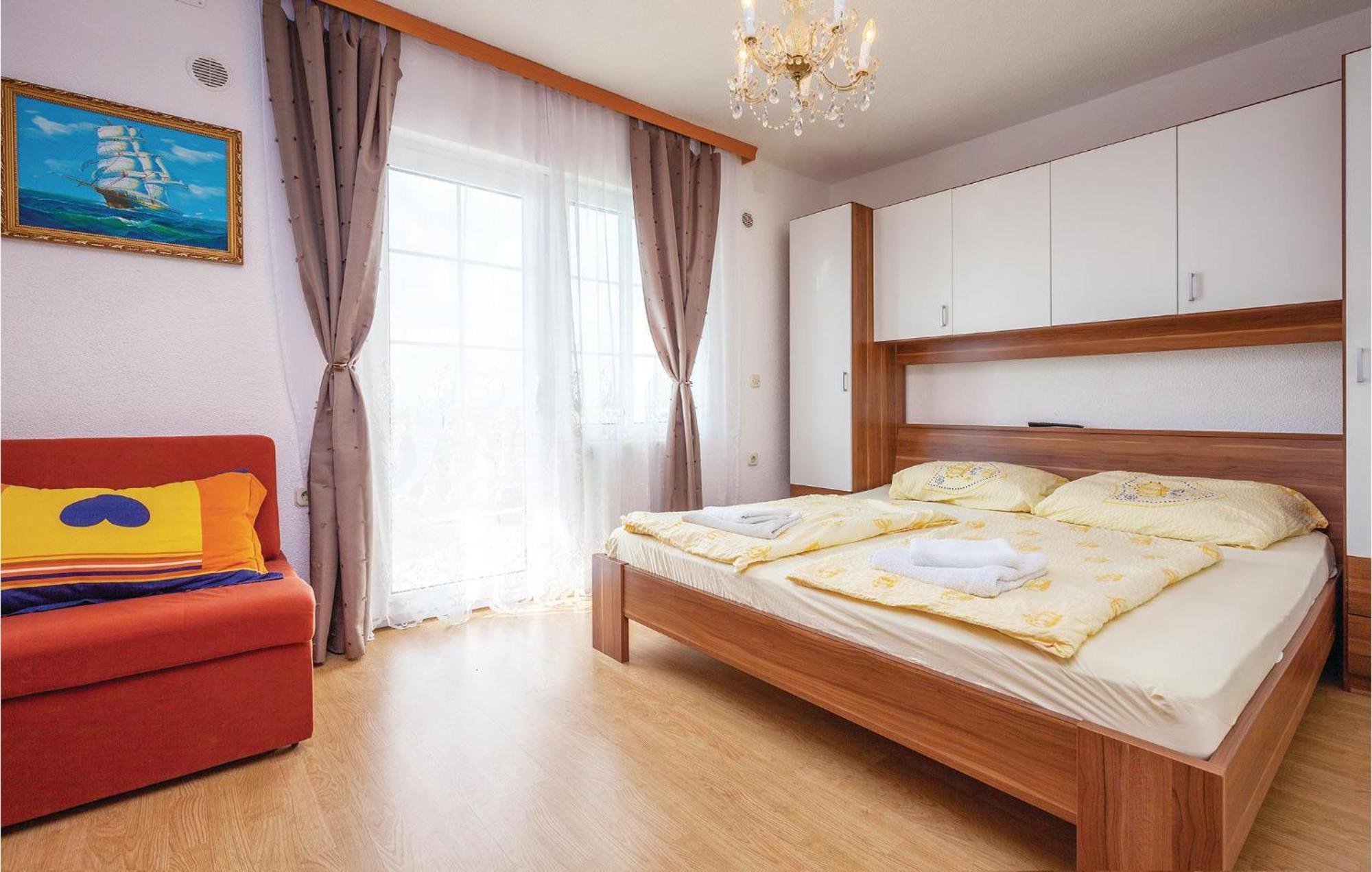Stunning Apartment In Crikvenica With Wifi Exterior foto